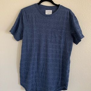 ✨SOLD✨ On The Byas men's T-shirt